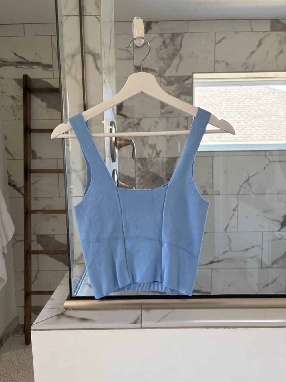 ABERCROMBIE & FITCH Light Blue Women’s Square Neck Knitted Tank - Picture 2 of 3